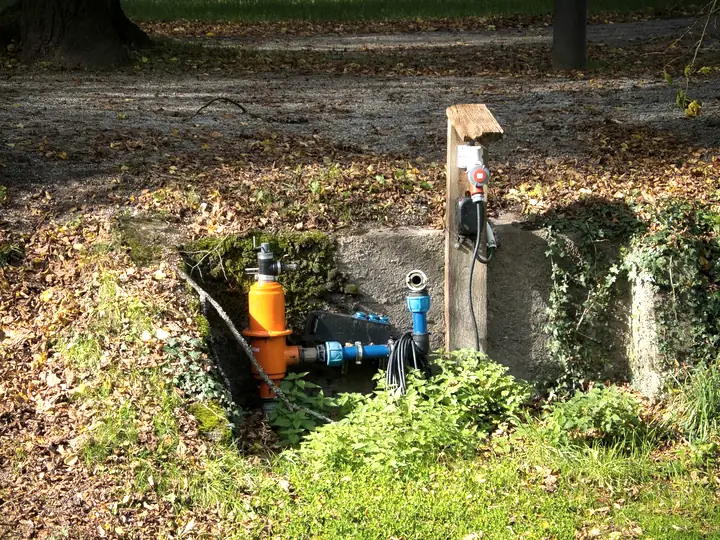 Branchement d’eau dans une petite fouille